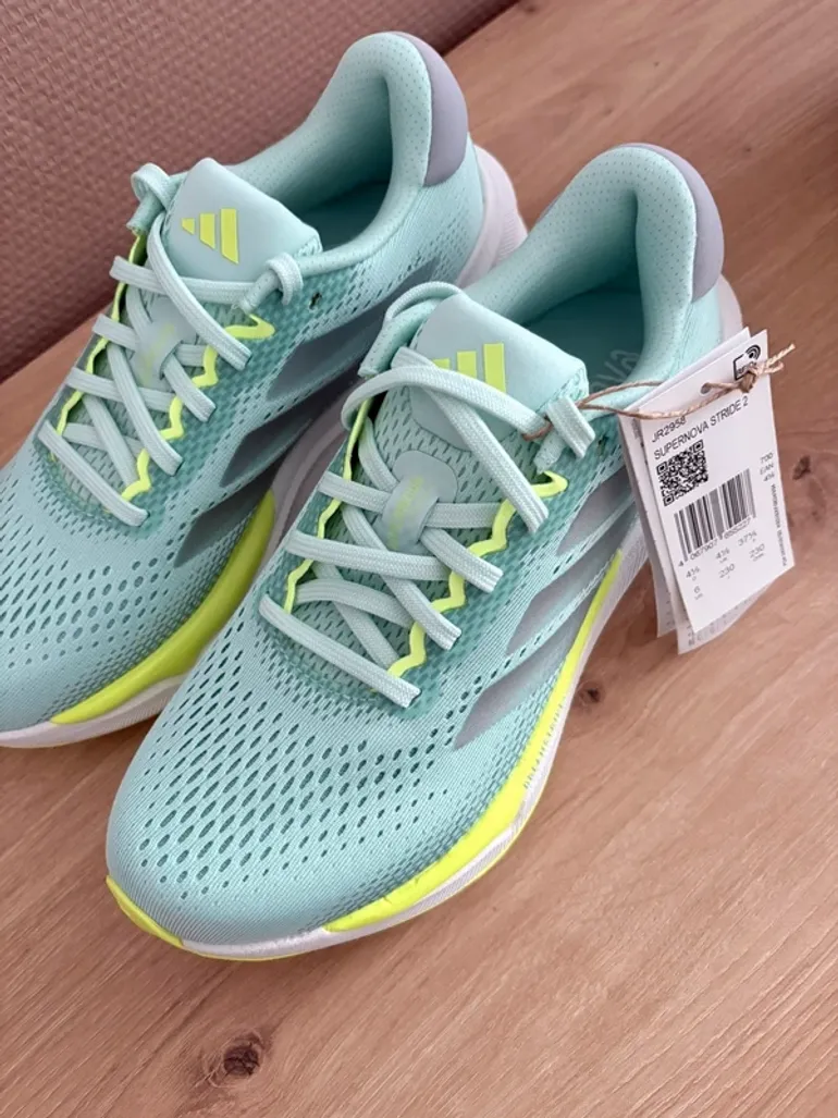 Adidas Running Shoes bike usato — immagine 2 di 9