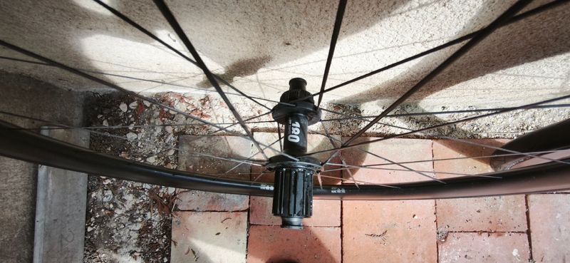 Used dtswiss arc 100 2025 bike — image 3 of 5