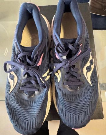 Brugt Saucony Triumph 21 Running Shoes