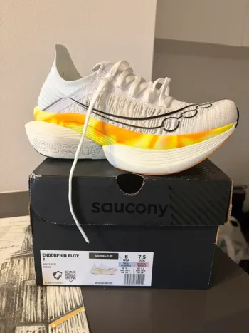 Brugt Saucony Endorphin Elite 2 Running Shoes