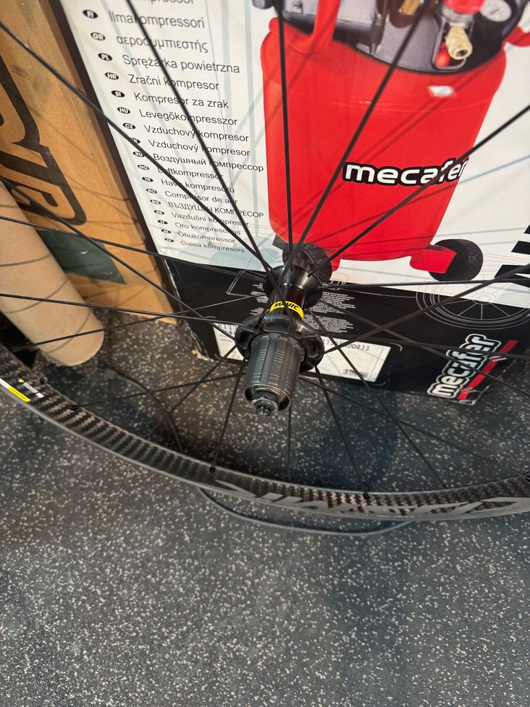 Brugt Mavic Cosmic Pro Carbon Exalith bike — billede 3 af 5