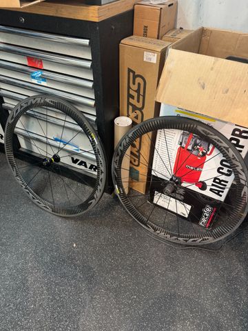 Mavic Cosmic Pro Carbon Exalith bike usato — immagine 1 di 5