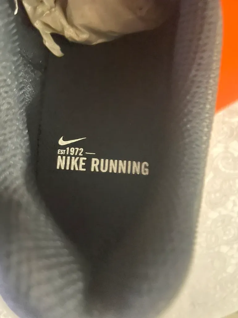 Brugt White Nike Running Shoes bike — billede 6 af 7