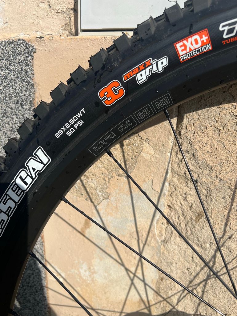 Použité E*Thirteen Grappler Core 2026 bike — obrázek 7 z 14