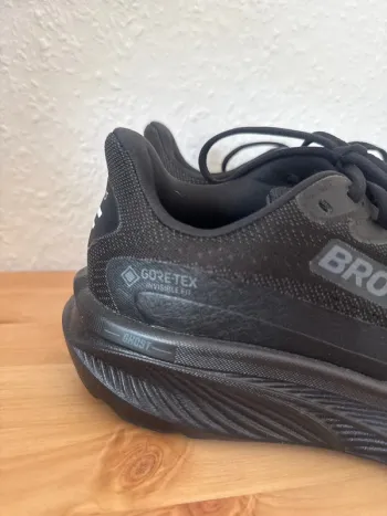 Brooks Ghost 17 GTX bike usato — immagine 2 di 8