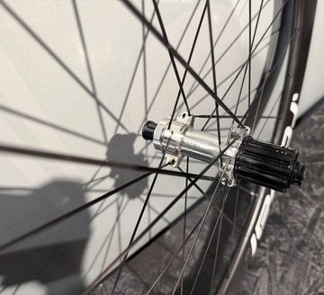 Used Roval Rapide CLX Team bike — image 4 of 6