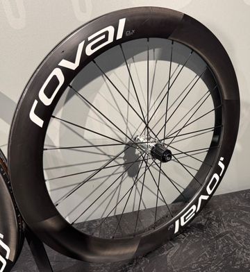 Used Roval Rapide CLX Team bike — image 5 of 6