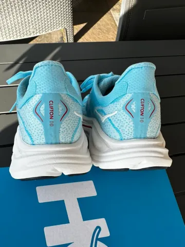 Hoka Clinton 10 bike d'occasion — image 7 sur 7
