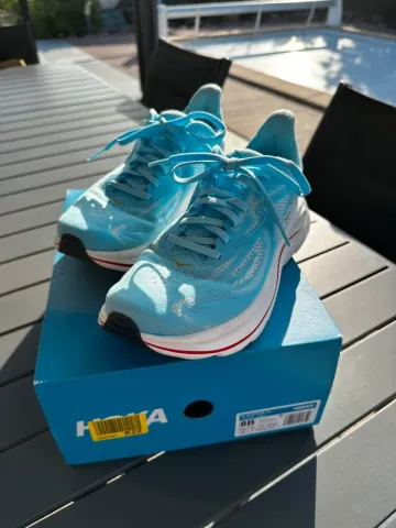 Hoka Clinton 10 bike d'occasion — image 2 sur 7