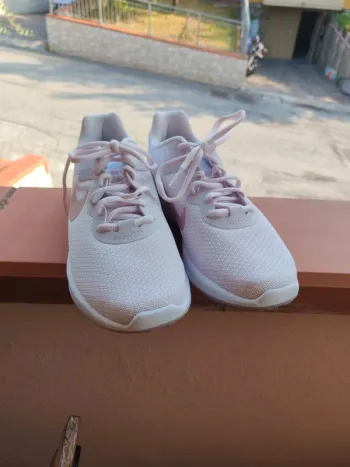 Brugt Nike Revolution 6 Running Shoes