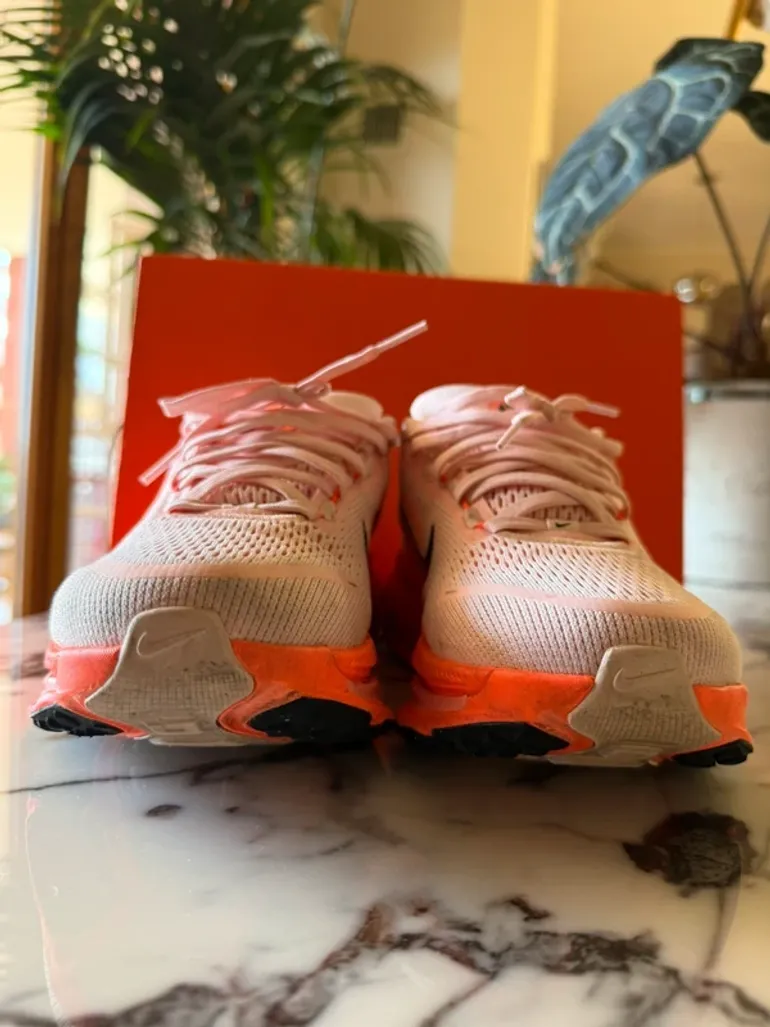 Brugt Nike Vomero 18 bike — billede 7 af 10