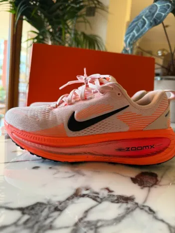 Brugt Nike Vomero 18 bike — billede 5 af 10