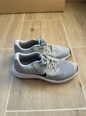 Used Nike Sneakers Running Shoes