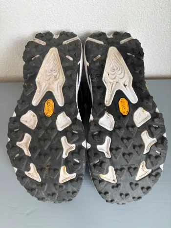 Used Hoka Speedgoat bike — image 6 of 7