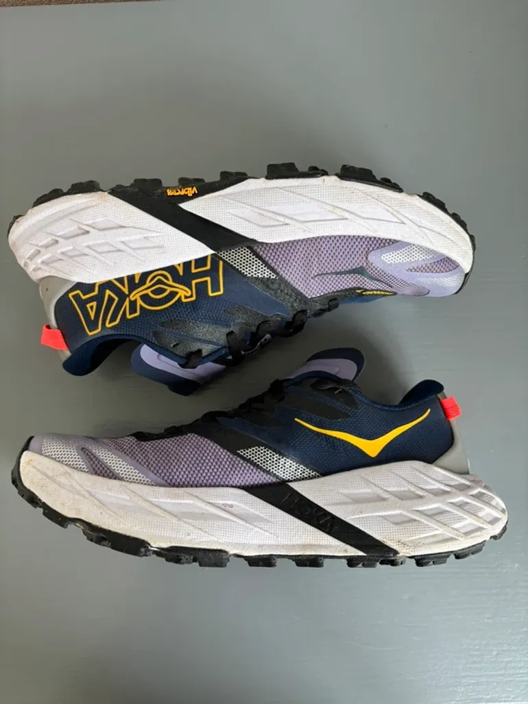 Used Hoka Speedgoat bike — image 4 of 7