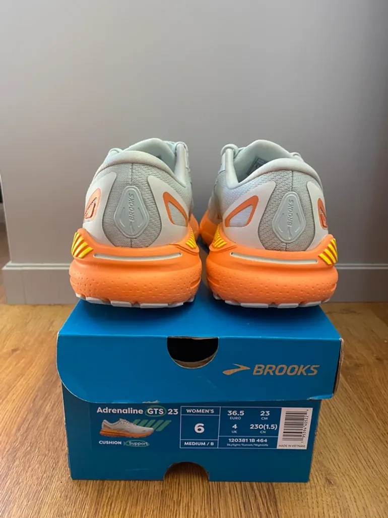 Used Brooks Adrenaline GTS 23 bike — image 3 of 5