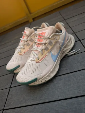 Używany Pegasus Trail 3 Running Shoes