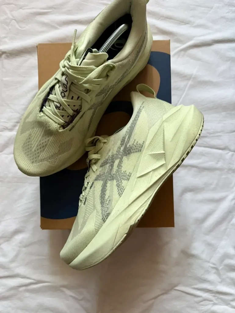 Brugt Asics Novablast 5 bike — billede 4 af 10