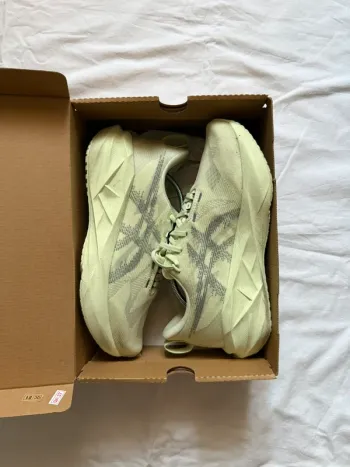 Brugt Asics Novablast 5 bike — billede 10 af 10