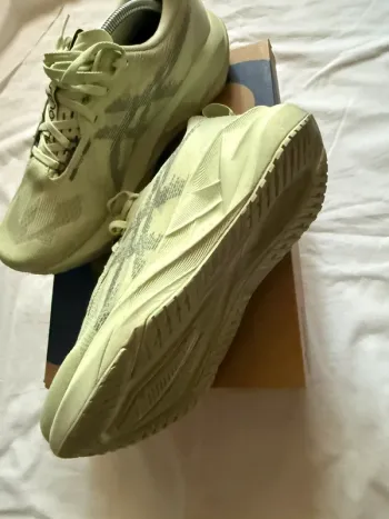 Brugt Asics Novablast 5 bike — billede 5 af 10