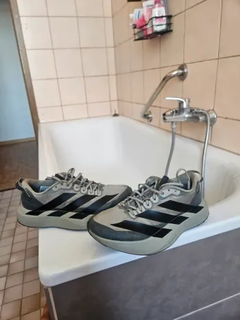 Używany Adidas Adizero Evo SL ATR Running Shoes