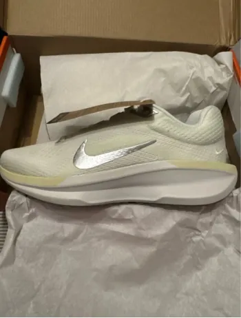Używany Nike Air Winflo 11 bike — zdjęcie 2 z 12