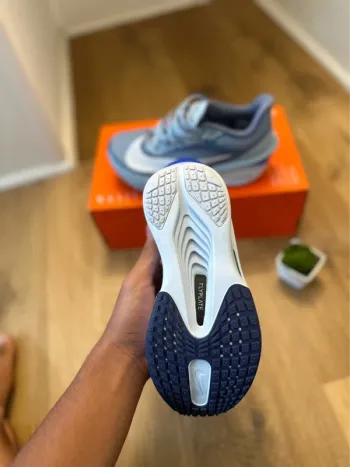 Używany Nike Zoom Fly 6 bike — zdjęcie 4 z 13