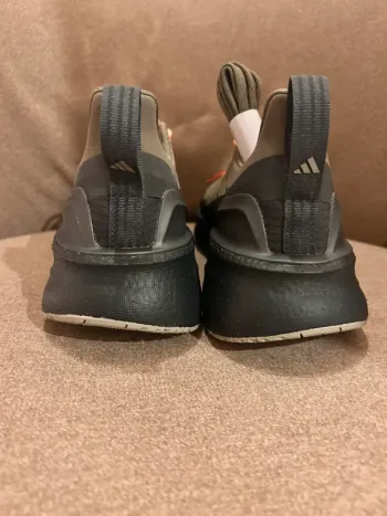Used Adidas Ultraboost 5 H.Koumori bike — image 9 of 9