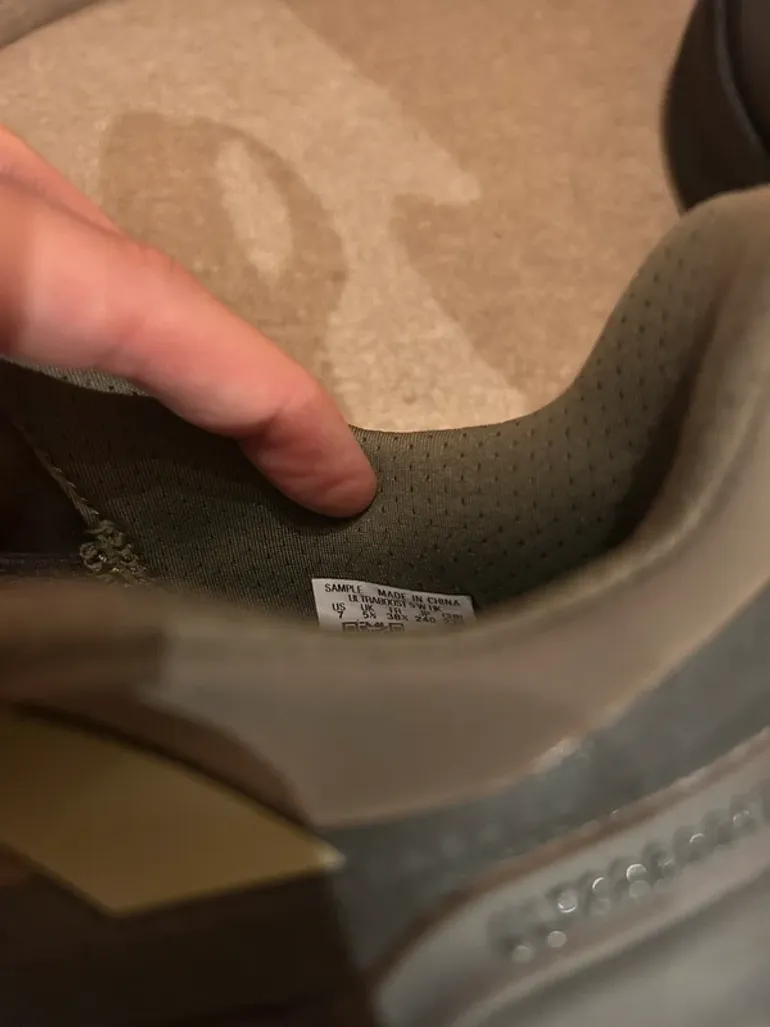 Used Adidas Ultraboost 5 H.Koumori bike — image 5 of 9