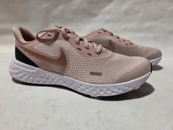 Used Nike Revolution 5 Running Shoes