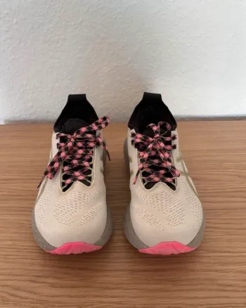 Asics Gel-Nimbus 25 TR bike usato — immagine 3 di 8