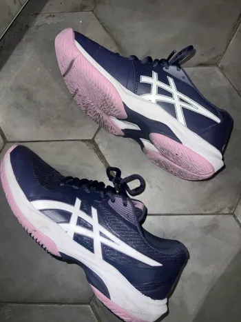 Used Asics Violet Running Shoes bike — image 2 of 2