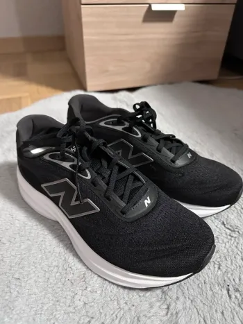 Gebrauchtes New Balance 680 Running Shoes