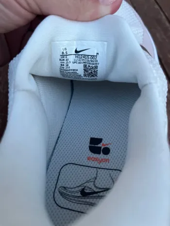 Używany Nike Révolution 8 bike — zdjęcie 4 z 4