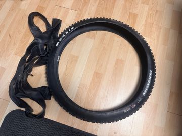 Gebrauchtes Maxxis Forekaster 2025 Tyres & Tubes