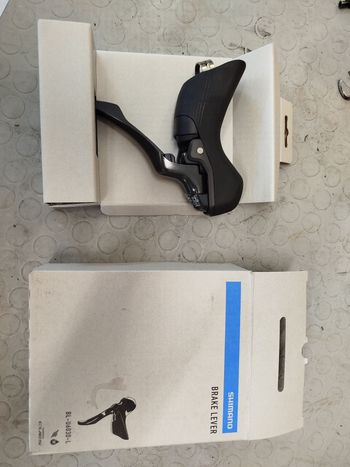 Shimano CUES BL-U6030 2026 Brakes de segunda mano