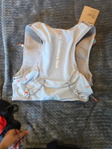 Použité Nike Running Hydration Vest bike — obrázek 2 z 4
