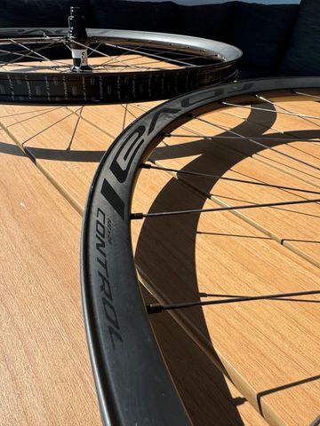 Used Specialized Control 29 Carbon 2025 bike — image 1 of 5