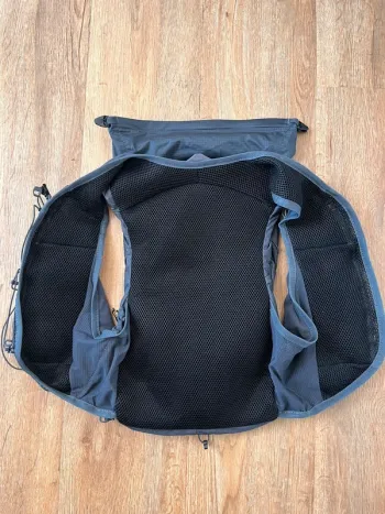 Used Camelbak ADV Skin Cross Season 15 bike — image 5 of 10