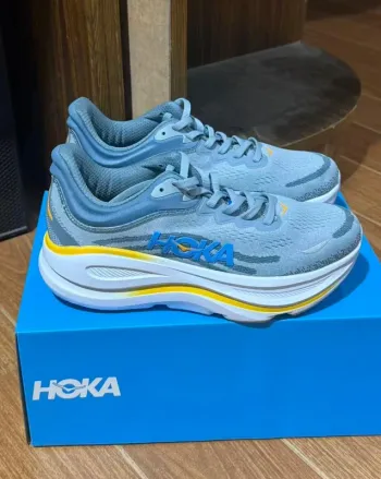 Hoka Shoes size 44.5 Running Shoes de segunda mano