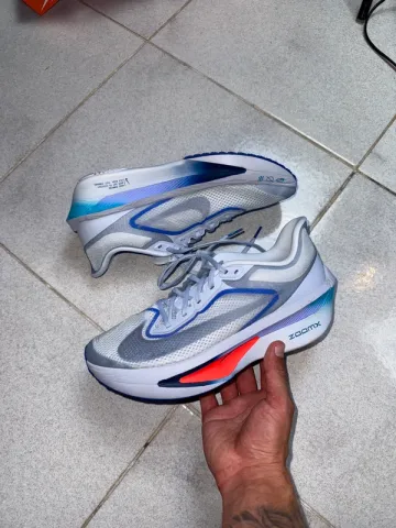 Used Nike Zoom Fly 6 bike — image 2 of 11