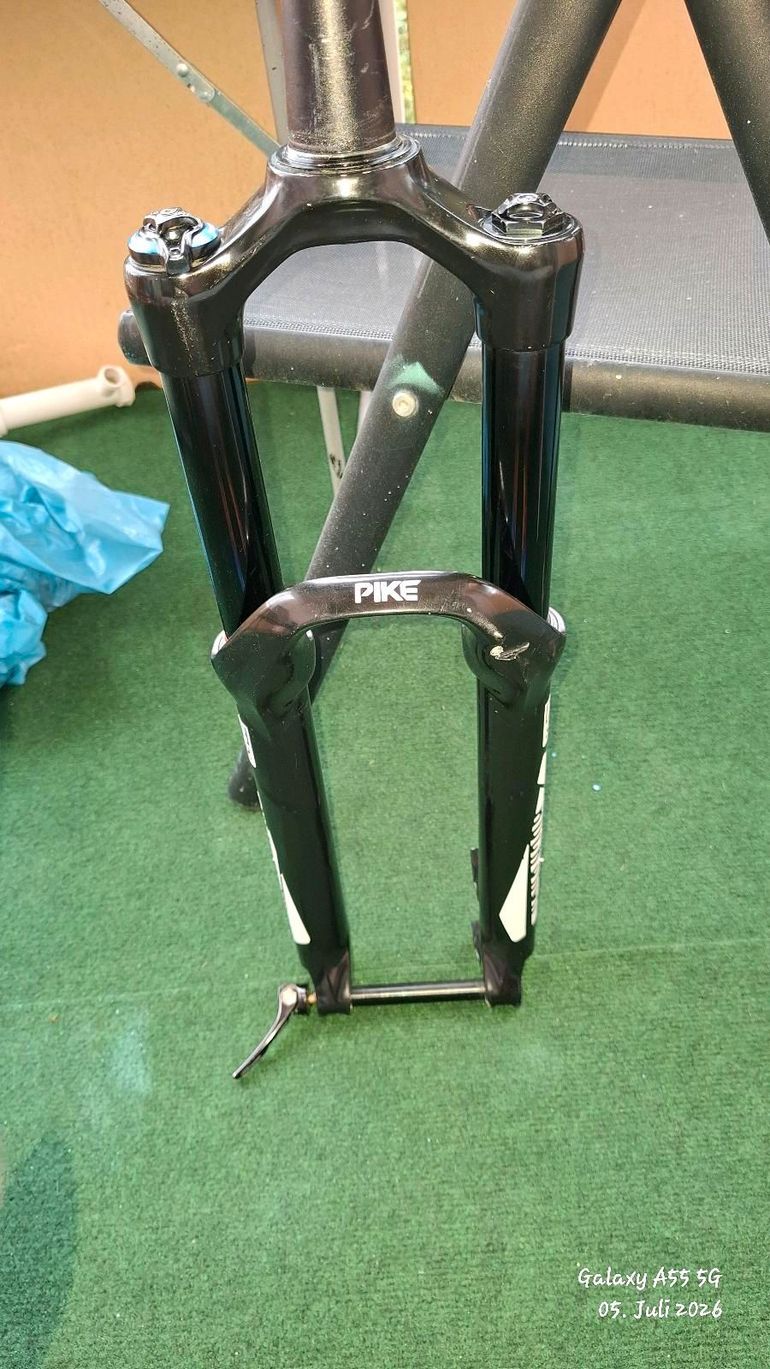 Brugt RockShox Pike RC bike — billede 5 af 5