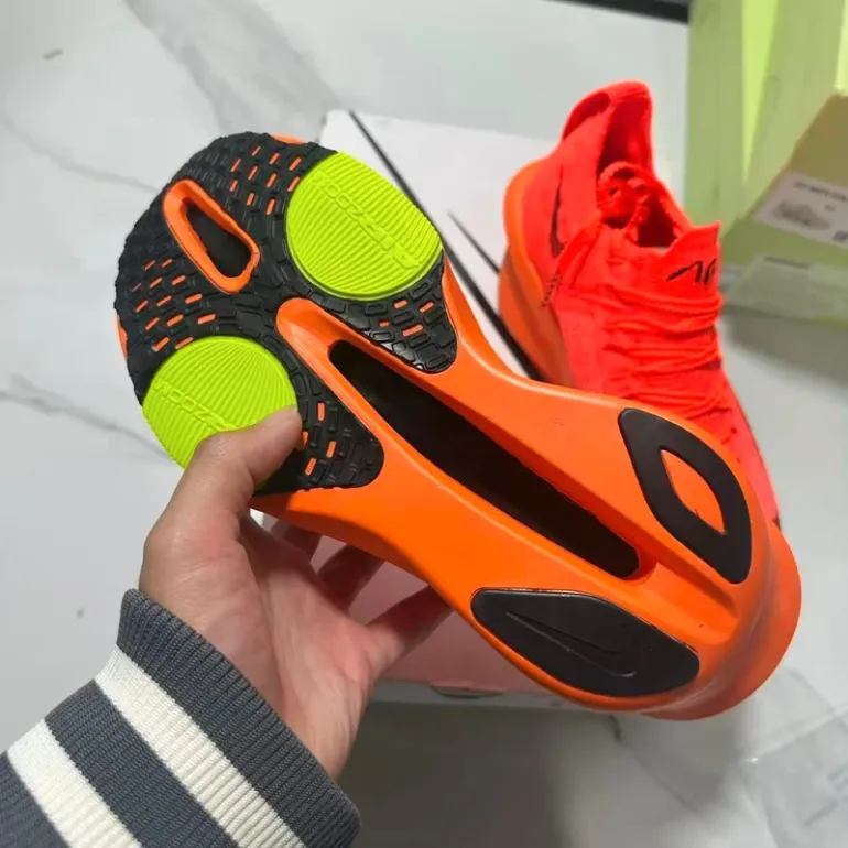 Używany Nike Alphafly bike — zdjęcie 4 z 5