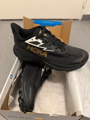 Gebrauchtes Hoka Challenger 8 Running Shoes
