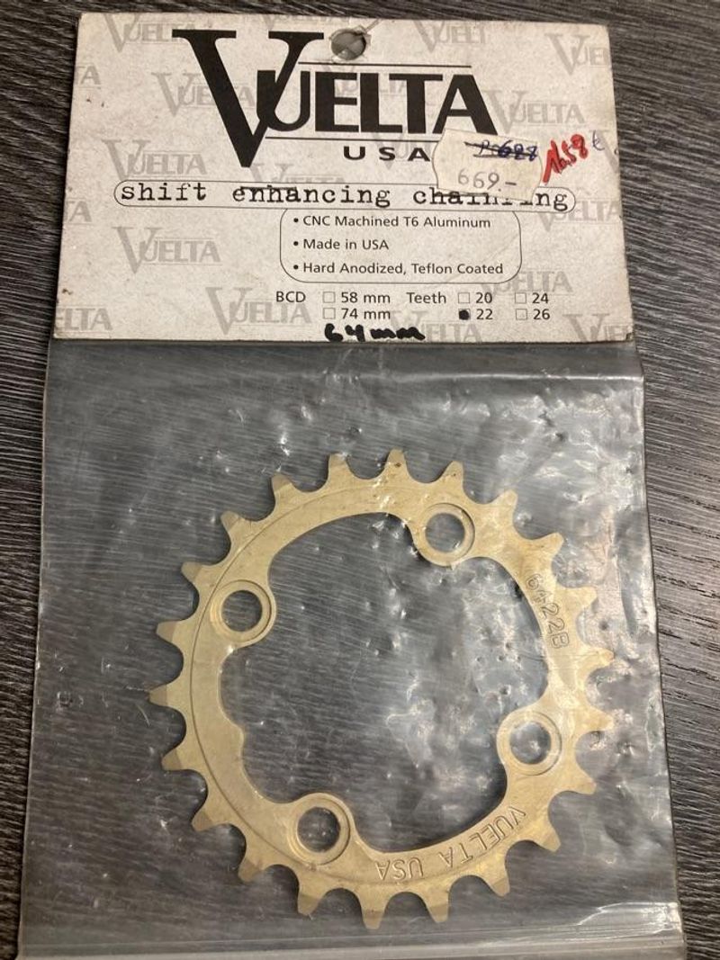 Used other Plateau Vuelta 22 dents 64mm Drivetrain & Pedals