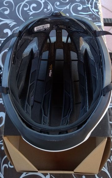 Used Specialized Prevail 3 Helmet 2025 bike — image 3 of 7