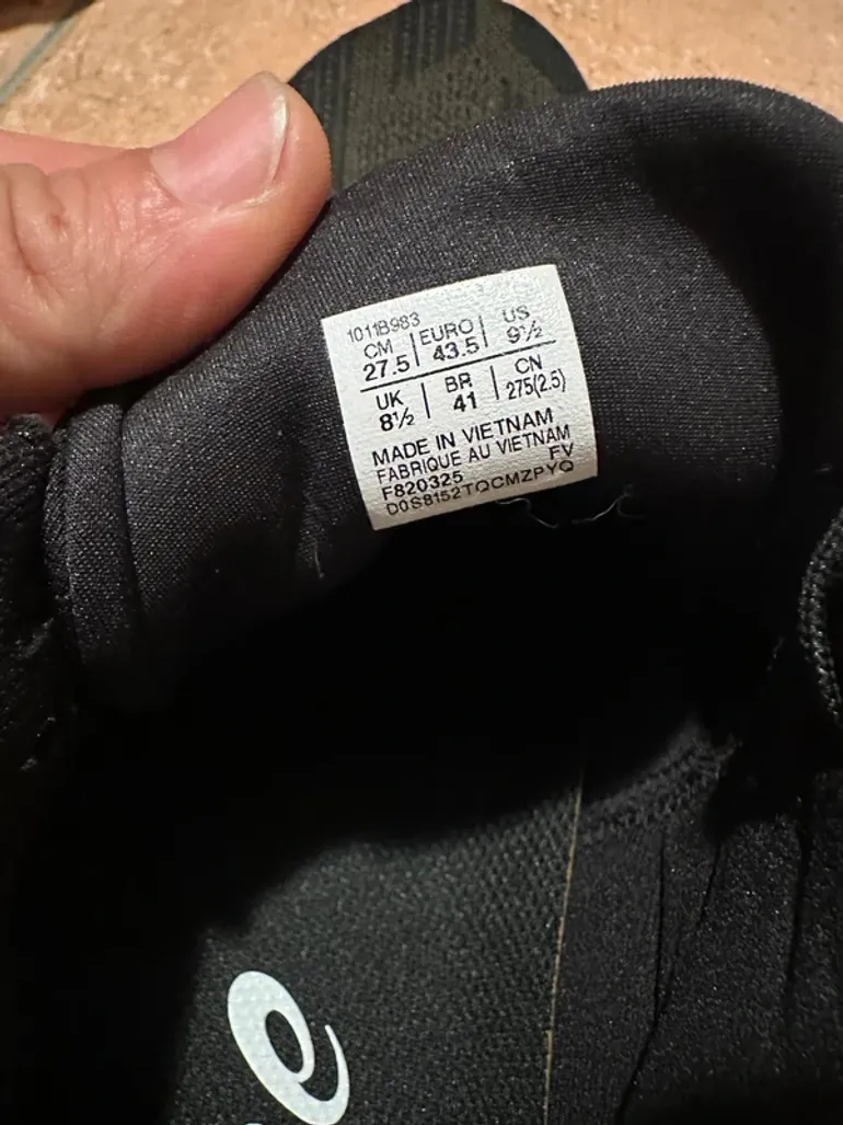 Asics Running Shoes bike usato — immagine 4 di 4