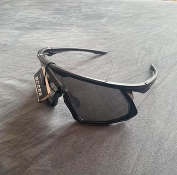 Back in Black Polarized Sports Sunglasses Cycling Accessories usato