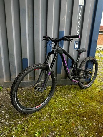 Brugt RockShox Zeb Ultimate Fork 2024 bike — billede 4 af 13