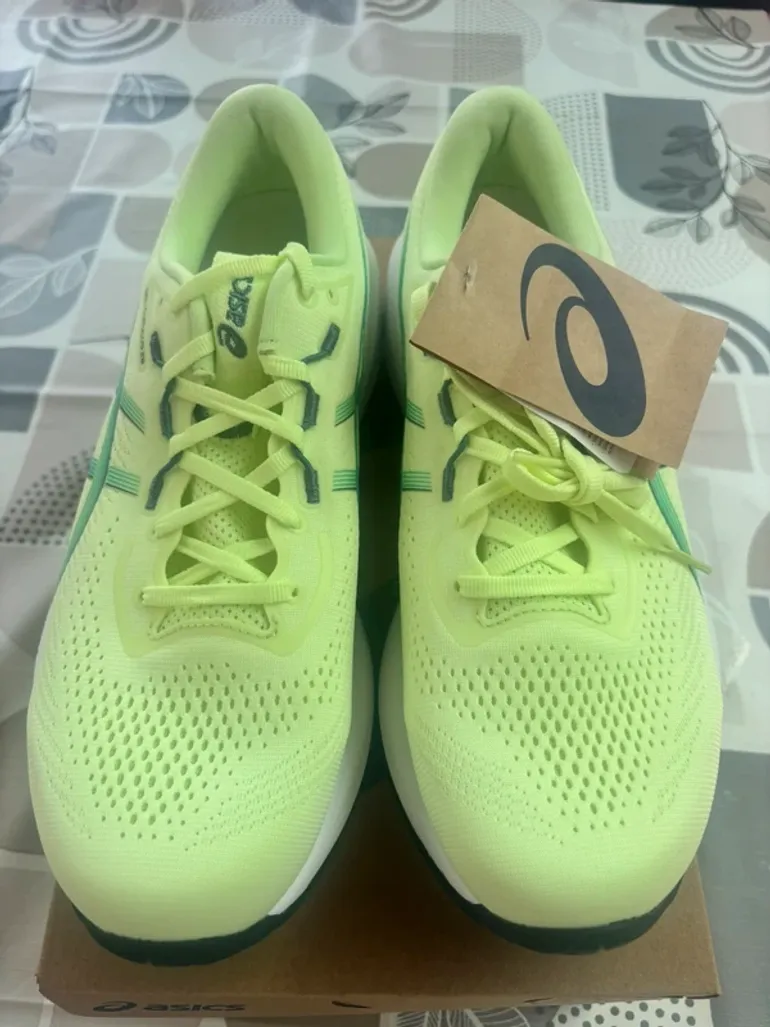 Used Asics Gel-Cumulus 28 bike — image 2 of 7